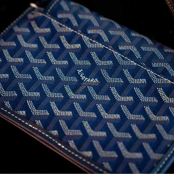 Plumet Pouch Wallet - Picture 6 of 7